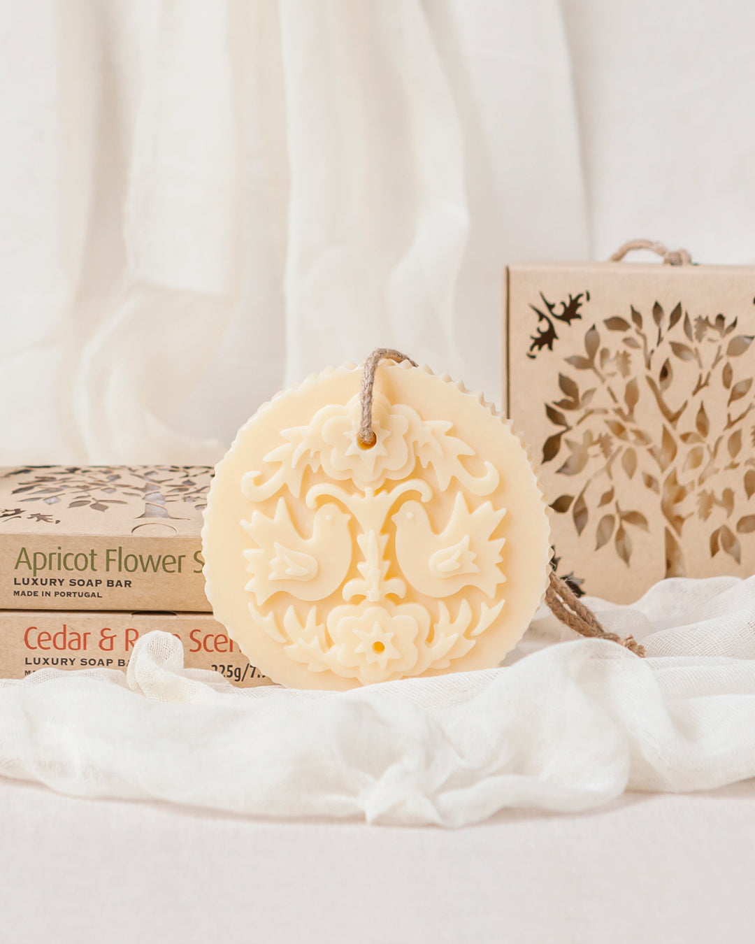 Lovebirds Cedar & Rose Soap 225g