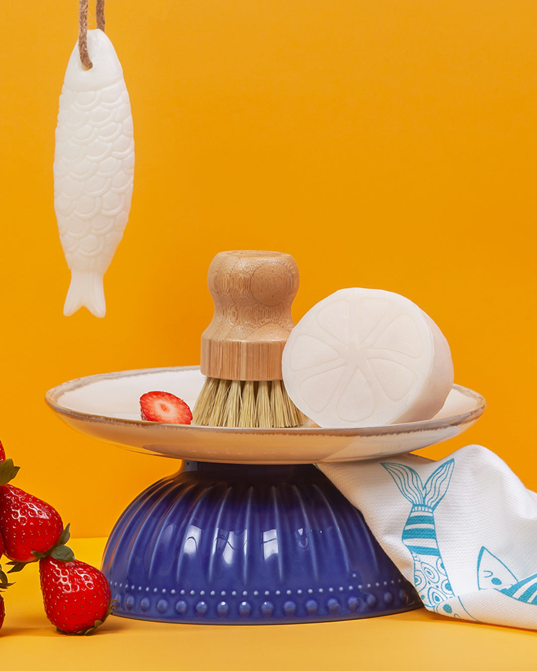 Sardine Dishwashing Soap & Bamboo Brush Set